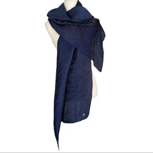 Calvin Klein Women’s Metallic Pleated Detail Scarf